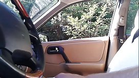 兩個婊子擊敗了一個奴隸，並與他媽的性交