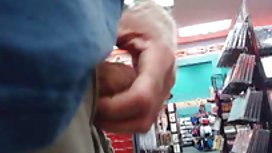 甜蜜的女同性戀者沉迷於假陽具