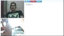 吸血鬼女孩巧妙地吸了陰莖