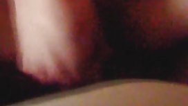 塔米拉吮吸大黑色假陽具