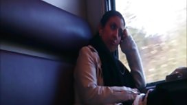 Swingers Anna和她的朋友正在討厭禿頭男性