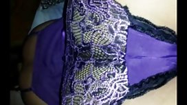 熱小貓一下子亂搞兩個性玩具