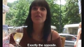 布魯內特賽勒斯拉扯興奮的陰蒂