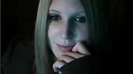 這個傢伙與第一人稱金發女郎取消了性生活