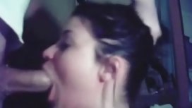 虛幻的美麗同性戀安東給了他的傢伙一個朋友